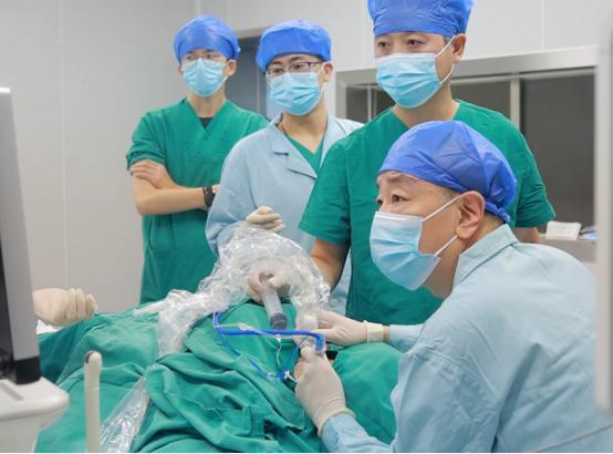 同花证券 3.6厘米高危甲状腺结节成“不定时炸弹”，微波热消融手术成功“拆弹”